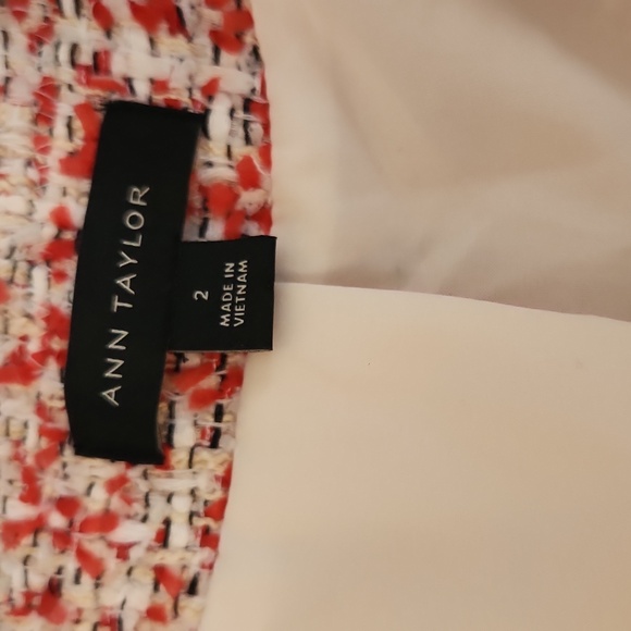 Ann Taylor Fring Tweed Jacket w/ Hook Close.. Red, black, and white tweed Size 2 - Picture 2 of 5